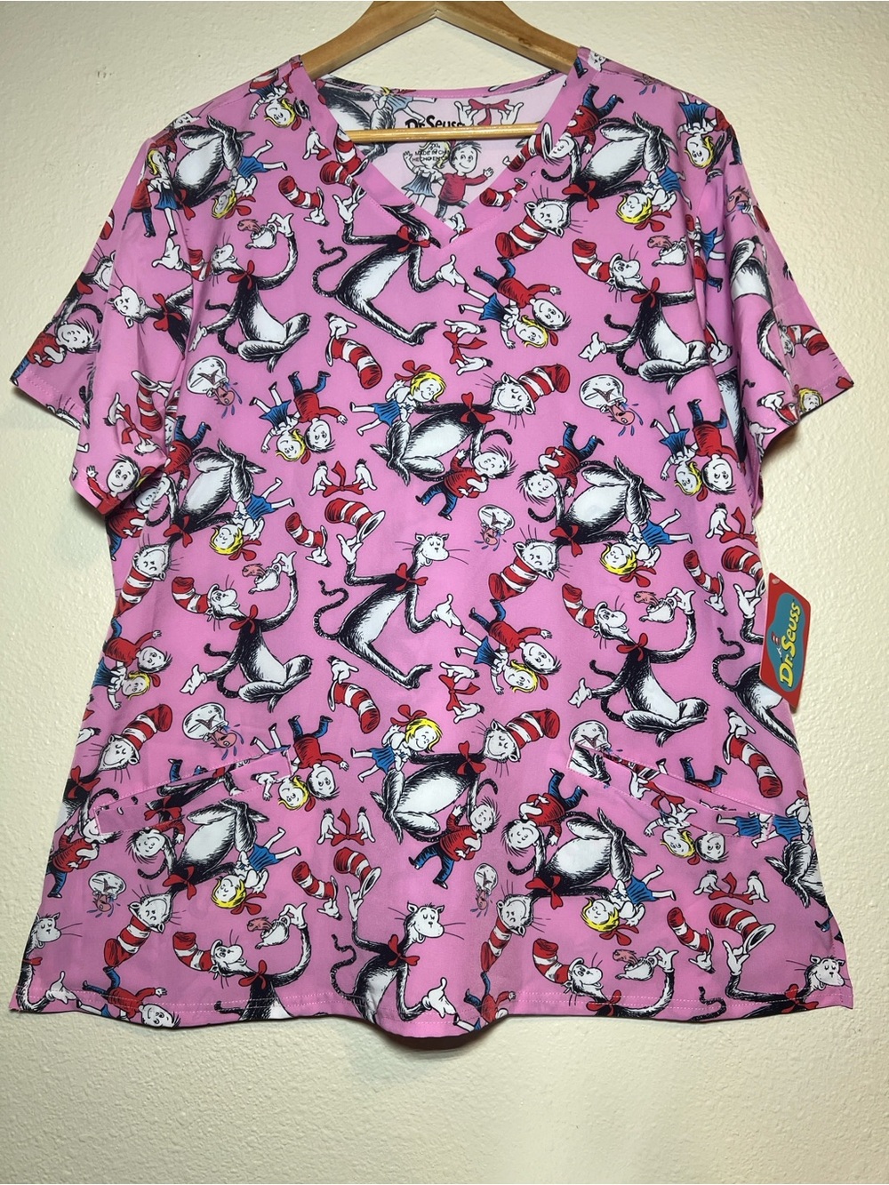 Dr. Seuss Kids Pink Cat in the Hat Print Scrub Top Size XXL